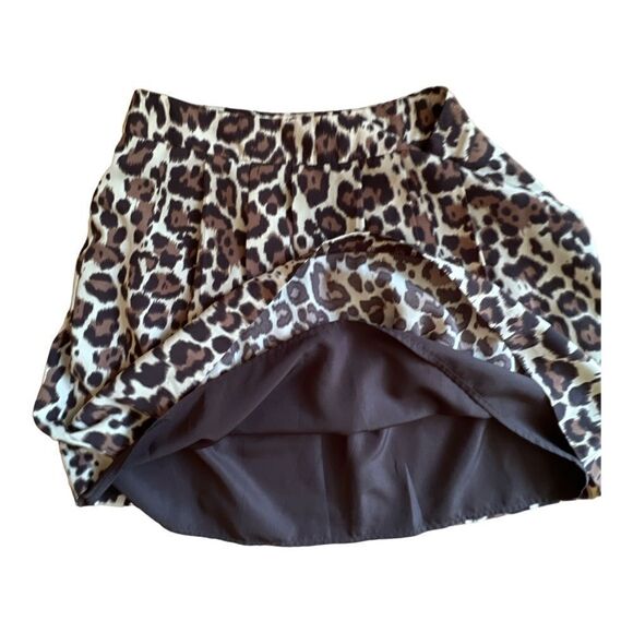 Women’s Banana Republic Leopard Print Skirt Size 4 - Picture 3 of 4